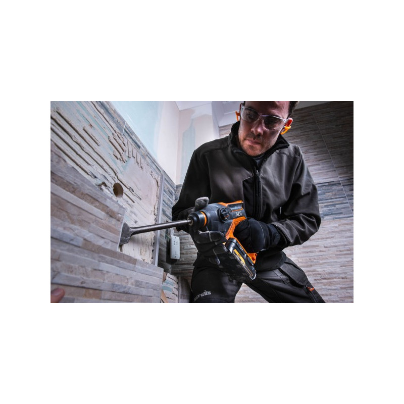 Перфоратор AEG Powertools BBH18C-0 4935464984 (без АКБ) в режиме долбления