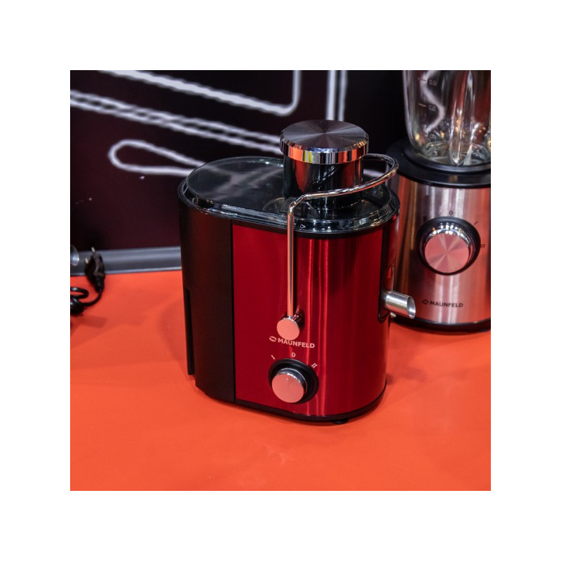 Соковыжималка Maunfeld MJE.850CH в интерьере