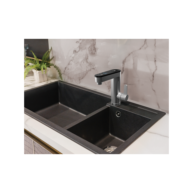 Проточный водонагреватель Electrolux Taptronic Prime в интерьере