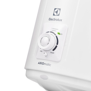 Накопительный водонагреватель Electrolux EWH 30 AXIOmatic Slim с регулировкой температуры