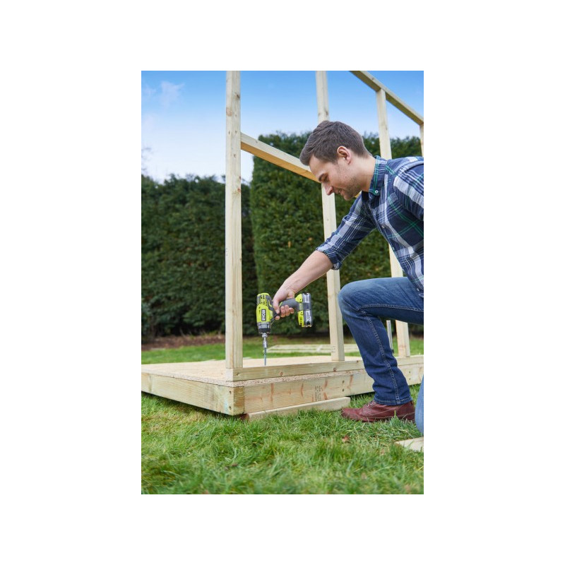 Винтоверт Ryobi R18ID3-0 5133002613 в процессе работы