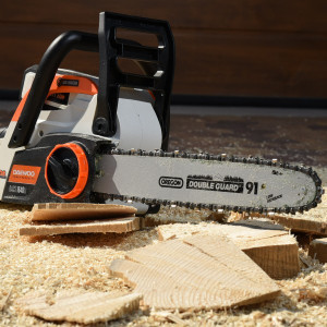 Пила цепная аккумуляторная Daewoo Power DACS 1640Li (без АКБ) для распила деревьев