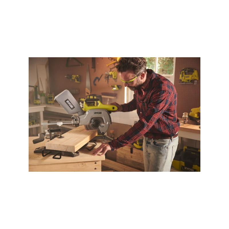 Торцовочная пила Ryobi R18MS216-0 5133003597 (без АКБ) для работы по дереву