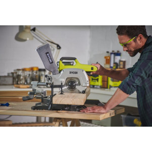 Торцовочная пила Ryobi R18MS216-0 5133003597 (без АКБ) с функцией протяжки