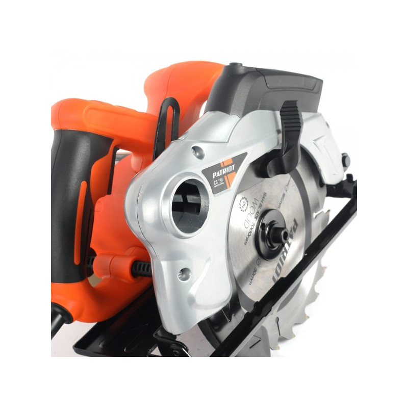Циркулярная пила Patriot CS 188 190301630 с отверстием для подключения пылесоса