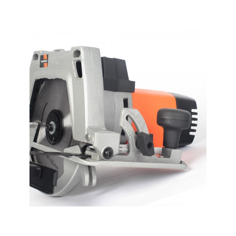 Циркулярная пила Patriot CS 195 190301607 с регулировкой угла наклона