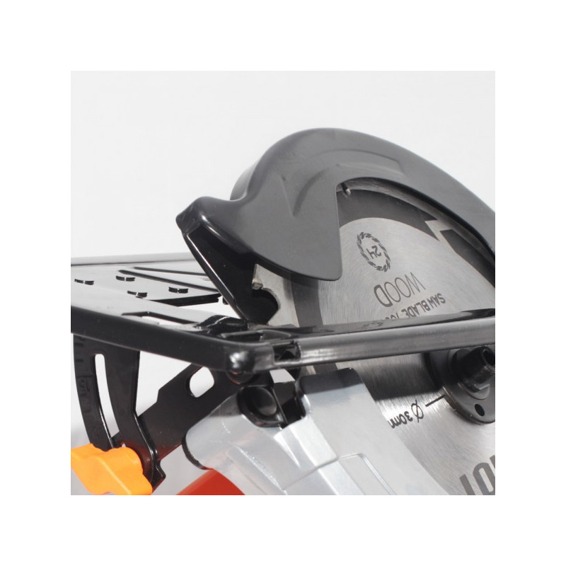 Циркулярная пила Patriot CS 210 190301610 с защитным кожухом