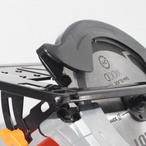 Циркулярная пила Patriot CS 210 190301610 с защитным кожухом