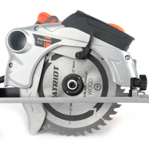 Циркулярная пила Patriot CS 190 190301640 вид сбоку