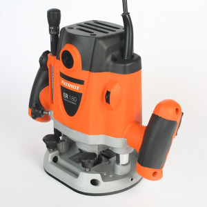 Вид слева фрезера Patriot ER 180 150300180