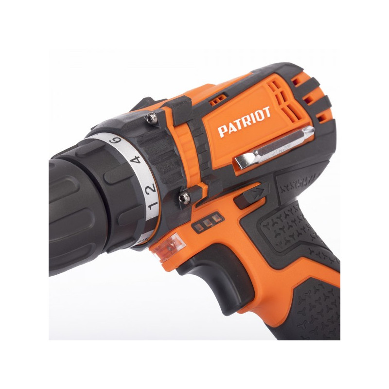 Вид сбоку шуруповерта Patriot BR 181UES 180201481