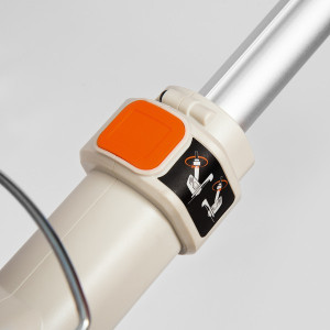 Кнопка изменения положения
головки Триммера Daewoo Power DATR 2840Li