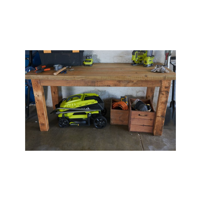 Компактное хранение Газонокосилки Ryobi RLM13E33S