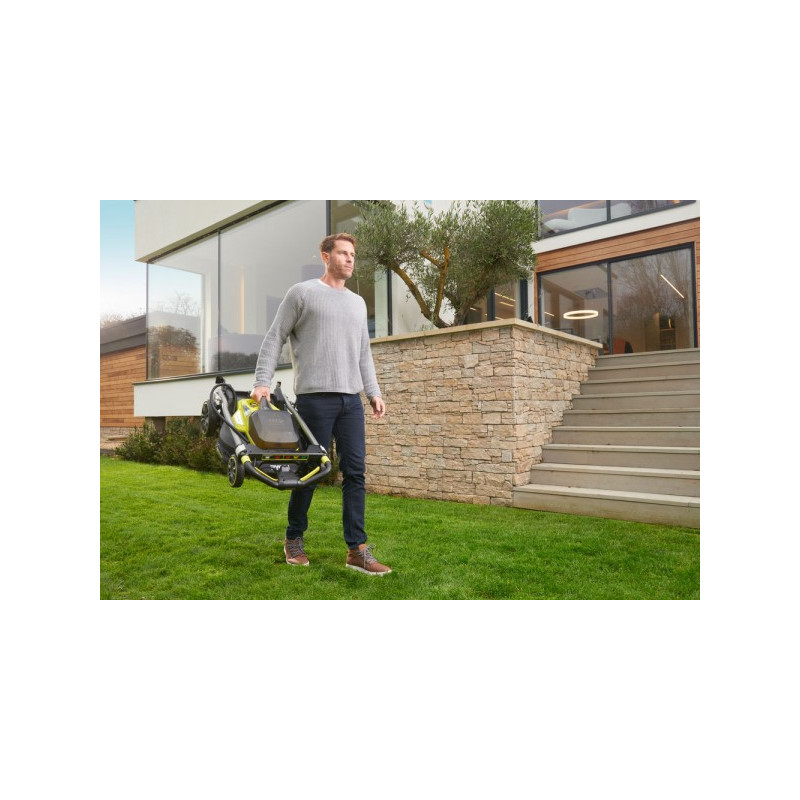 Компактность Газонокосилки Ryobi RY18LMX40A-0