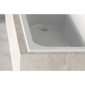 Ванна акриловая Ravak Chrome Slim C741300000 170x75 вблизи