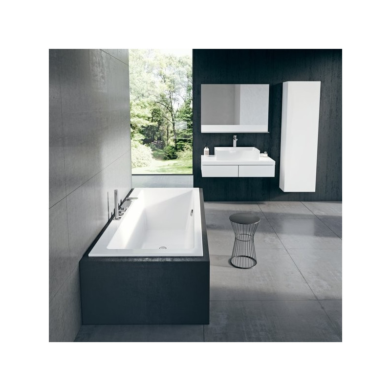 Ванна акриловая Ravak Formy 01 Slim C691300000 170x75 общий вид ванной