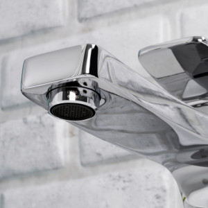 Смеситель Wasserkraft Aller 1063H с силиконовым аэратором