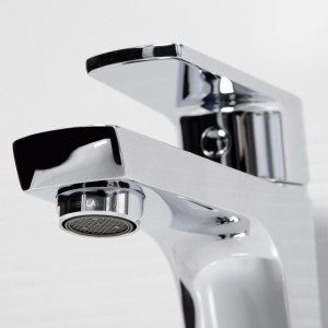 Смеситель Wasserkraft Dill 6103 с пластиковым аэратором