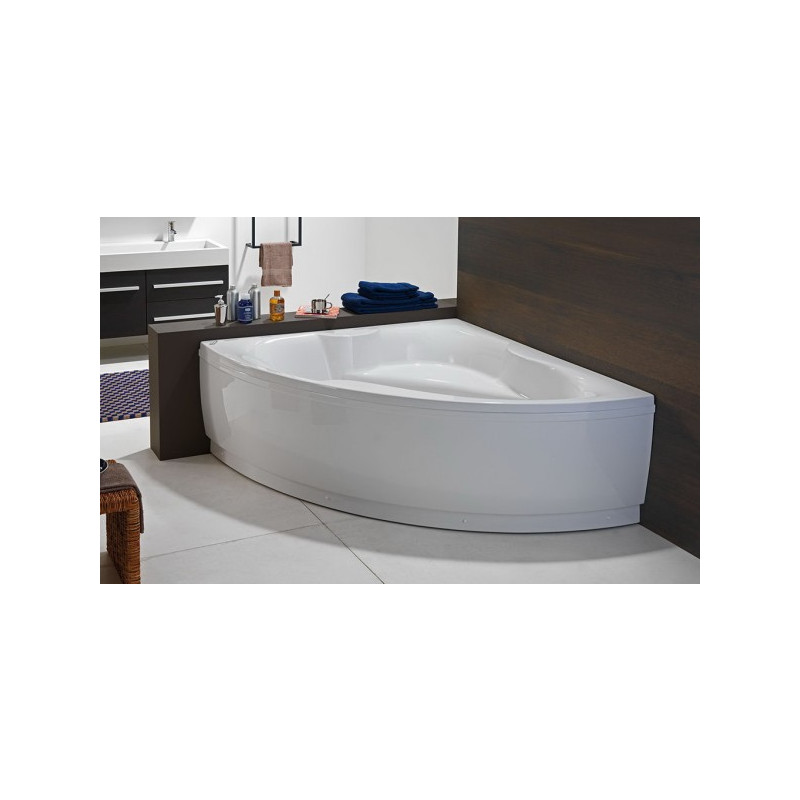 Ванна акриловая Kolpa San Alba 150x150 в интерьере