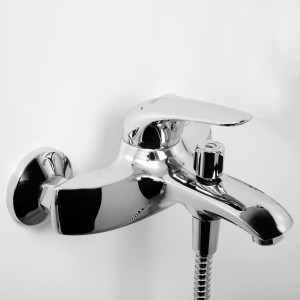 Смеситель Wasserkraft Rossel 2801 для ванны и душа