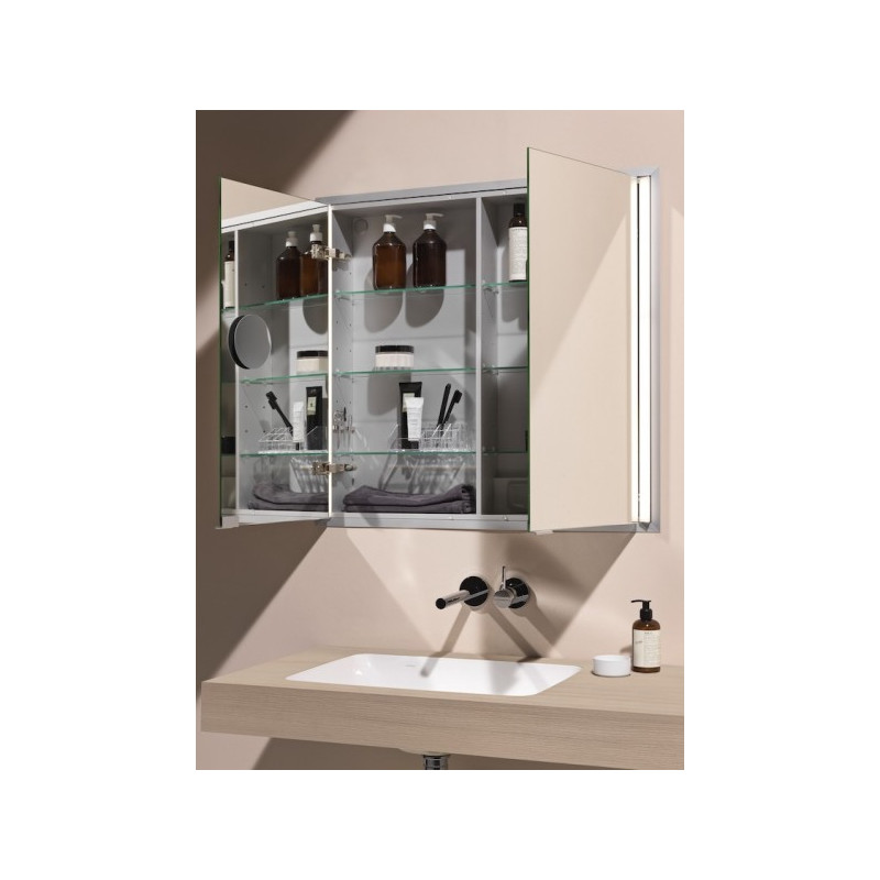 Фото в интерьере умывальника Laufen Pro S 8119630001091