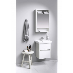 Шкаф с зеркалом Aqwella Сити 50 SIT0405DK в интерьере