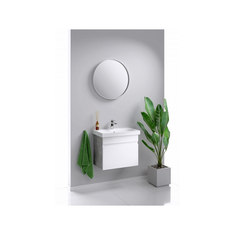 Зеркало Aqwella RM 60x60 белый в интерьере