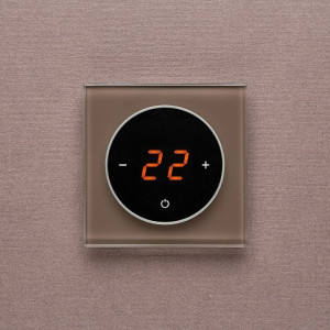 Терморегулятор DeLUMO Takto 7013 натуральный коричневый на темной стене