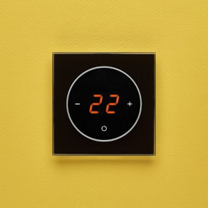 Терморегулятор DeLUMO Takto 9005 классический черный на желтом фоне