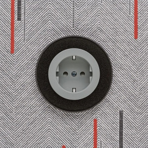 Розетка DeLUMO Ronda 0337 сияющий черный на сером фоне