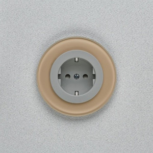 Розетка DeLUMO Ronda 1236 светлый коричневый на сером фоне