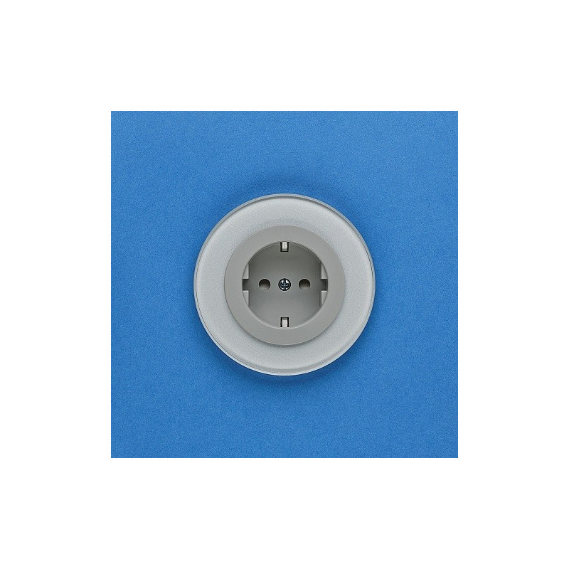 Розетка DeLUMO Ronda 9006 серый металлик на синем фоне