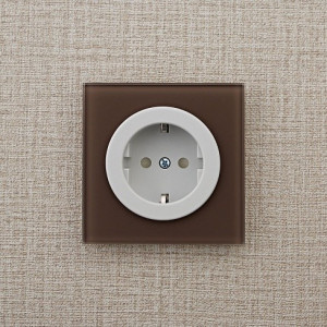 Розетка DeLUMO Takto 7013 натуральный коричневый на бежевом фоне