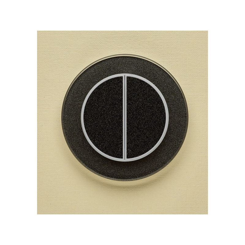 Одноканальный двухклавишный радиопульт DeLUMO Ronda 0337 сияющий черный на светлом фоне