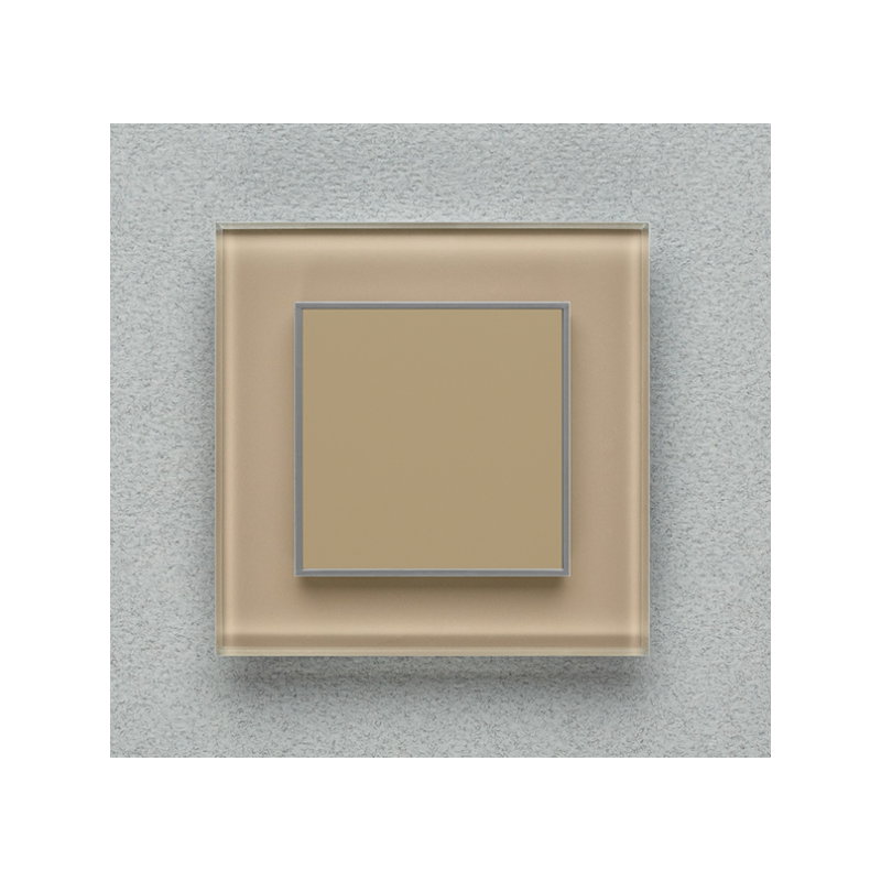 Одноканальный клавишный радиопульт DeLUMO Orto 1236 светлый коричневый на серой стене