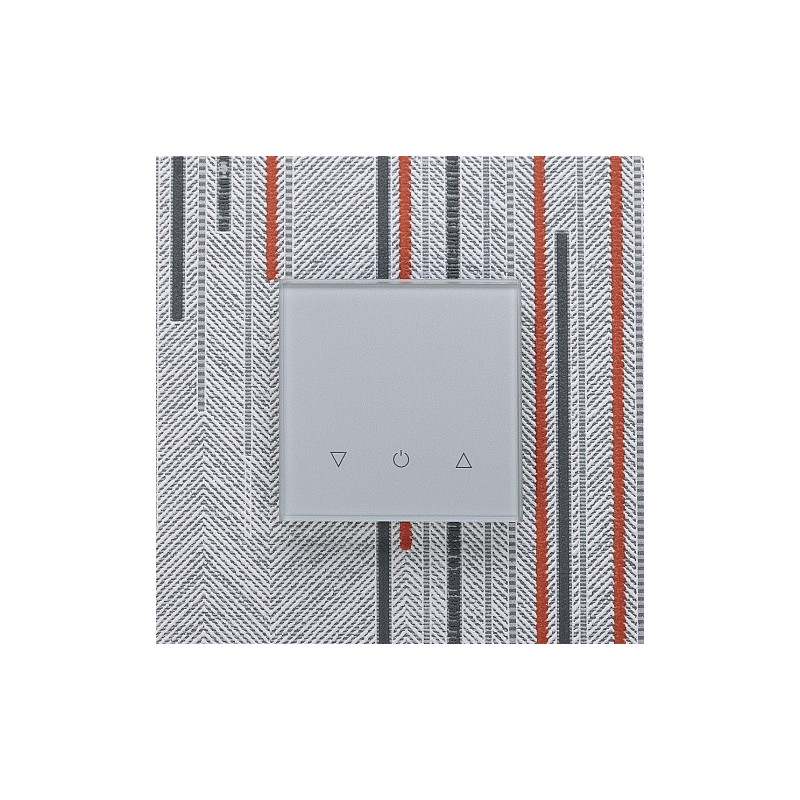 Одноканальный трехклавишный сенсорный радиопульт DeLUMO Senso 9006 серый металлик на серой стене