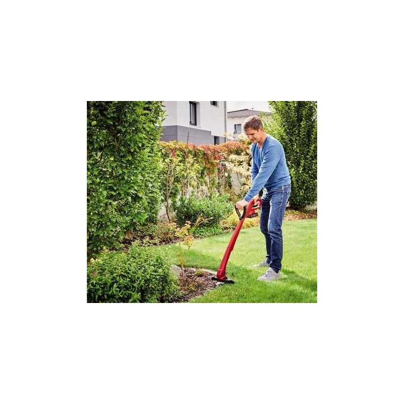 Триммер аккумуляторный Einhell 3411104 GC-CT 18/24 (без АКБ) вид в действии