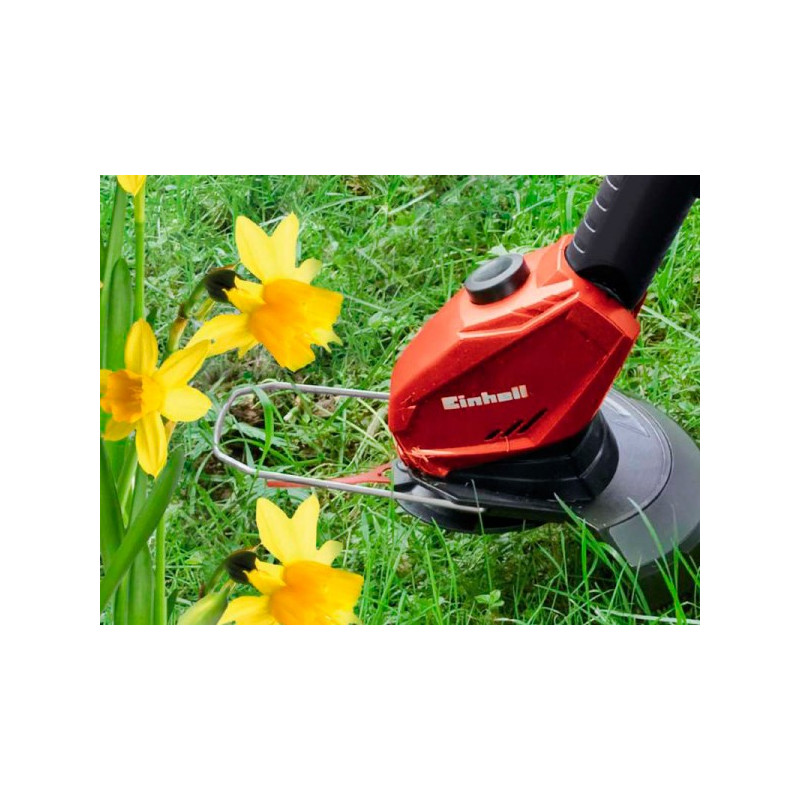 Триммер аккумуляторный Einhell 3411172 GC-CT 18/24 (без АКБ) вид в действии