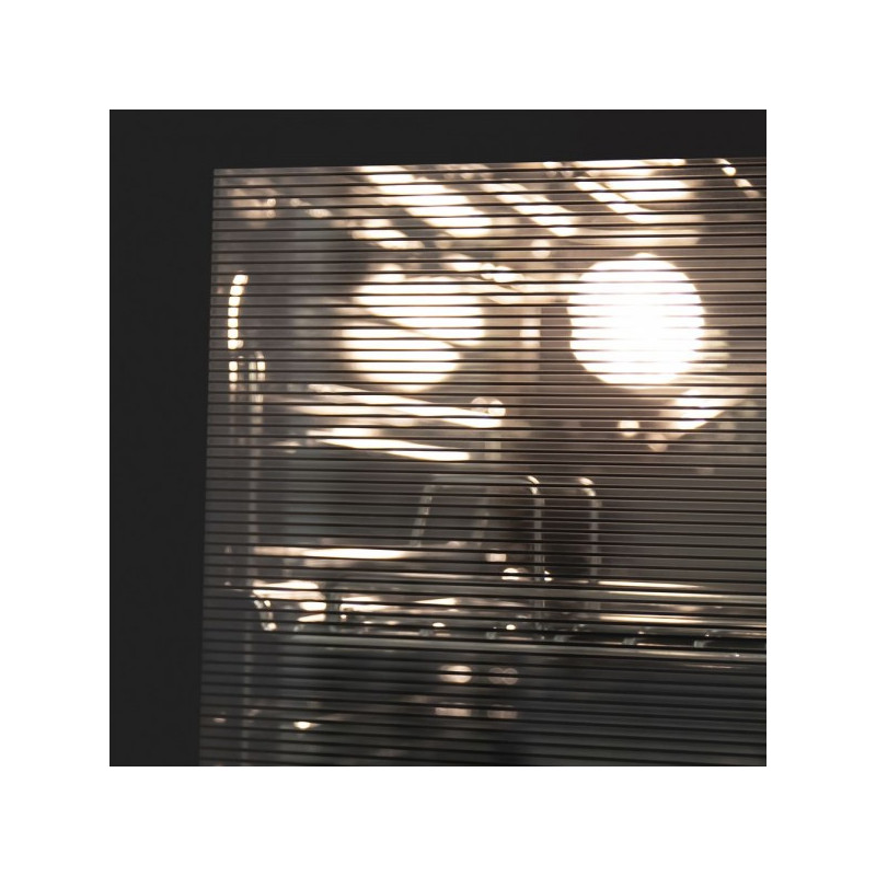 Электрический духовой шкаф HOMSair OEF451BK Black вид в эксплуатации.