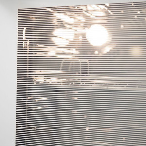 Электрический духовой шкаф HOMSair OEF451WH White вид в эксплуатации.