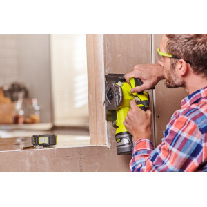 Циркулярная пила Ryobi R18MMS-0 (без АКБ) выпиливание проема