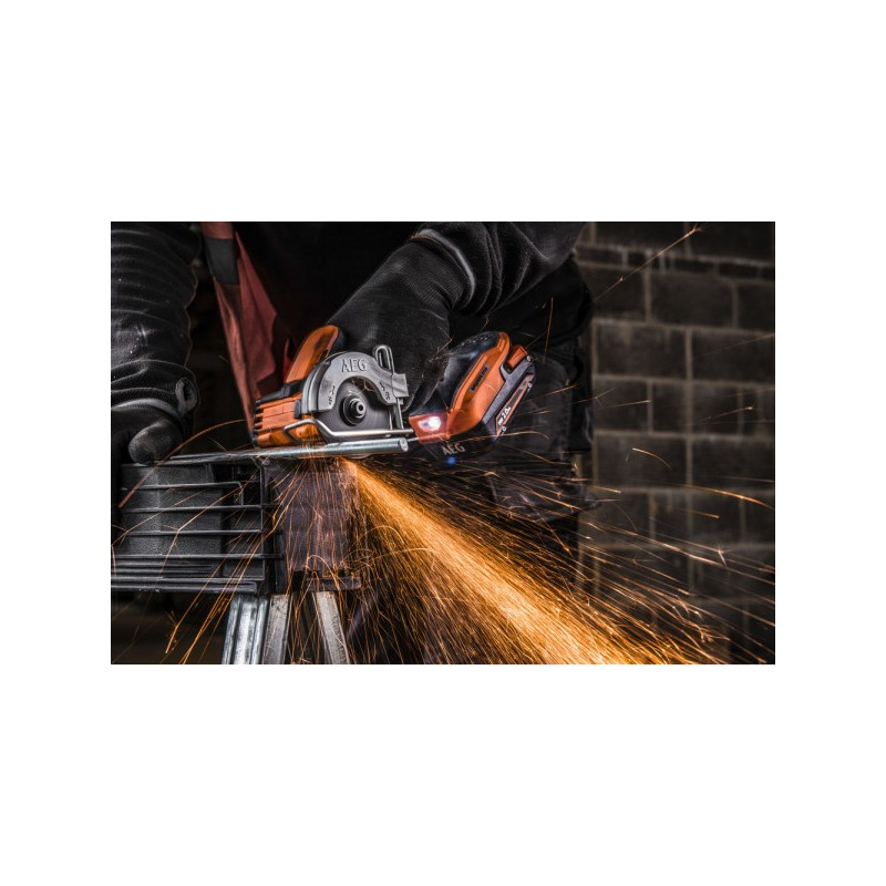 Циркулярная пила AEG Powertools BMMS 18SBL-0 (без АКБ) резка металла