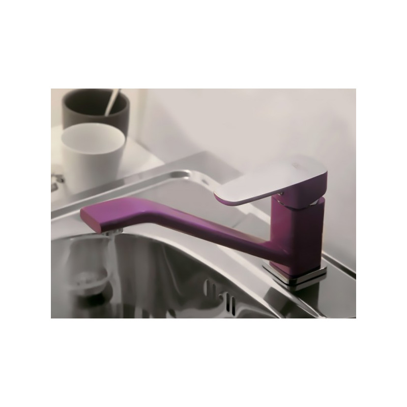 Смеситель на кухонной мойке Frud R49302 хром/сиреневый