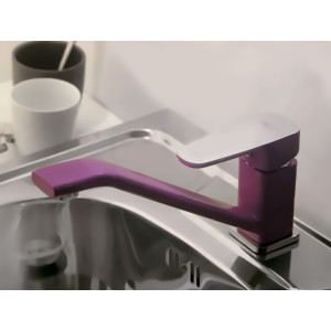 Смеситель на кухонной мойке Frud R49302 хром/сиреневый
