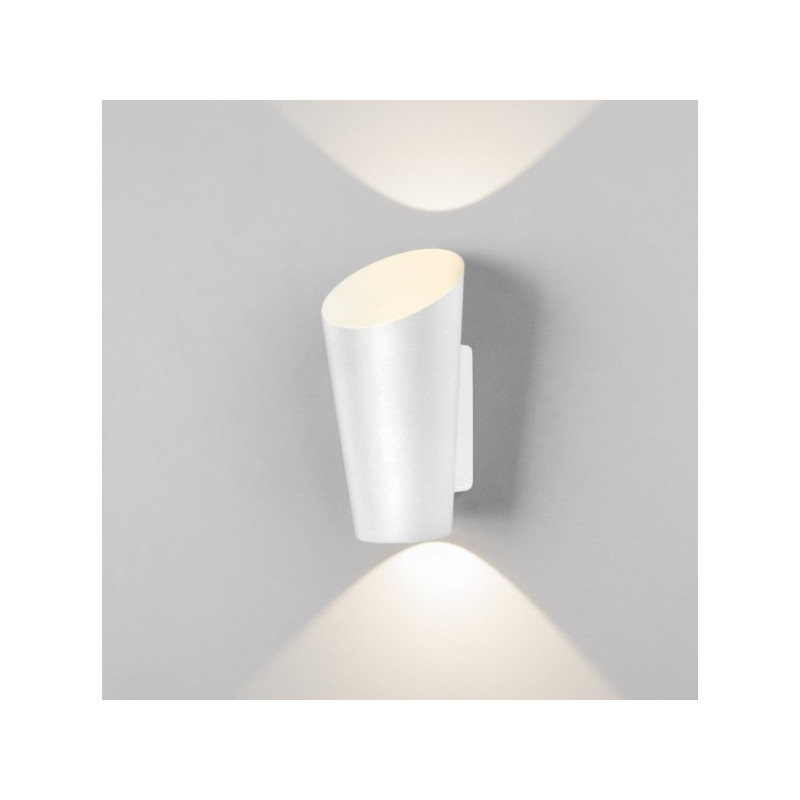 Настенный светильник Elektrostandard 1539 Techno LED Tronc белый