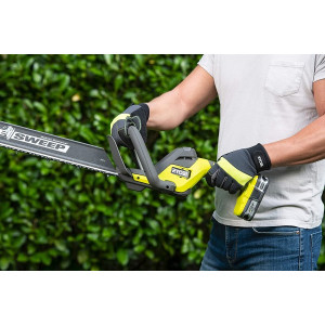 Кусторез Ryobi RY18HT55A-120 в работе