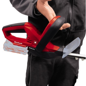 Кусторез Einhell GE-CH 1846 Li Solo (без АКБ) в руке