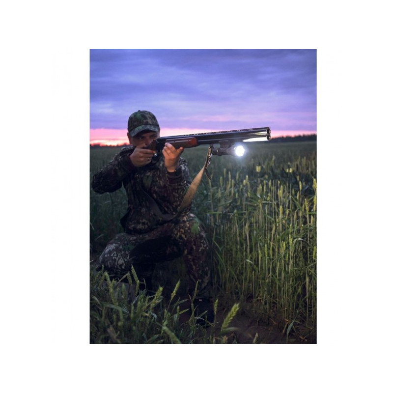 Фонарь Armytek Viking Pro теплый -в процессе работы