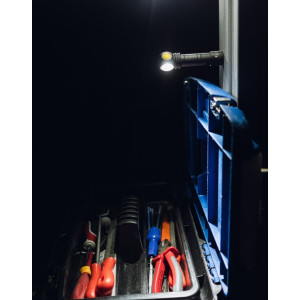 Фонарь Armytek Wizard C2 - крепление при помощ