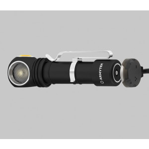 Фонарь Armytek Wizard C2 - магнитная зарядка